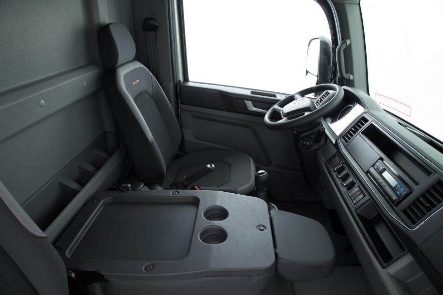 Интерьер Volkswagen Delivery 4.150 2017 года  (фото 4 из 18)